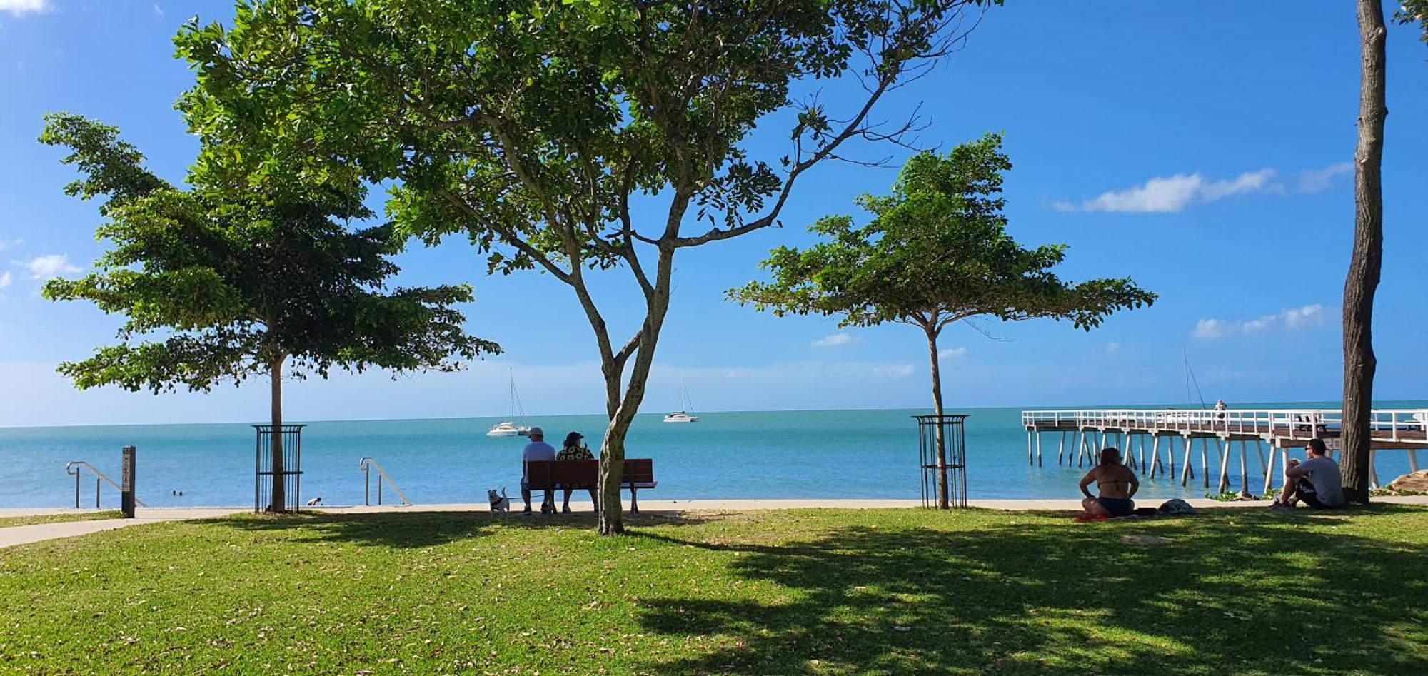 Villa Venezia Apt 3 - Spacious Hervey Bay Beachfront Apartment Екстериор снимка